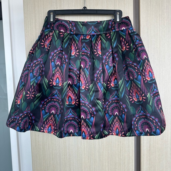 Alice & Olivia peacock print A-line poof mini skirt. Size 0. - Picture 1 of 4